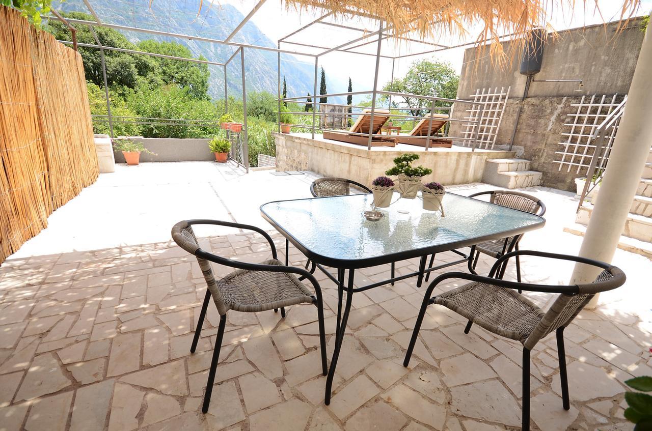 Apartmán Stone House Dragutinovic Kotor Exteriér fotografie