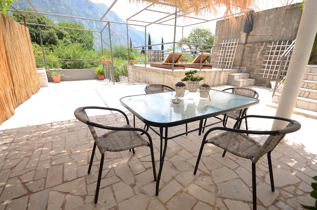 Apartmán Stone House Dragutinovic Kotor Exteriér fotografie