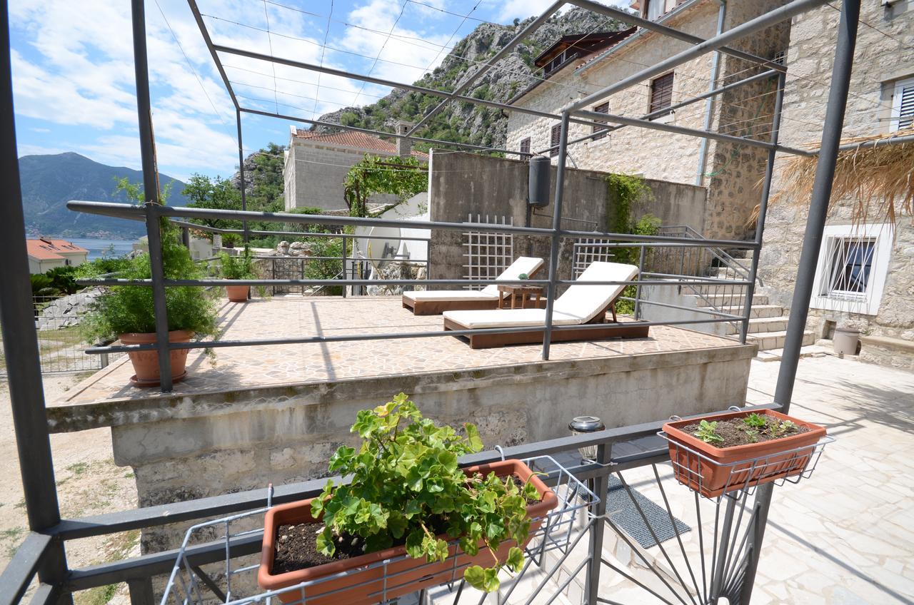 Apartmán Stone House Dragutinovic Kotor Exteriér fotografie