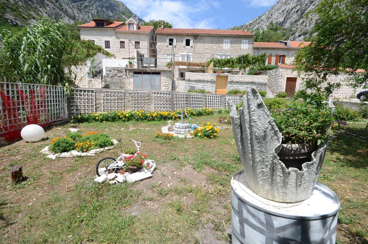 Apartmán Stone House Dragutinovic Kotor Exteriér fotografie